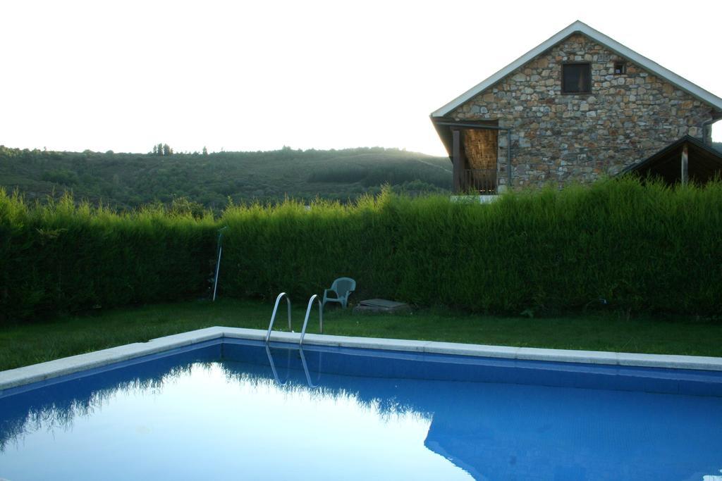 Alojamiento En Entorno Rural Los Trobos Villar de Otero Εξωτερικό φωτογραφία