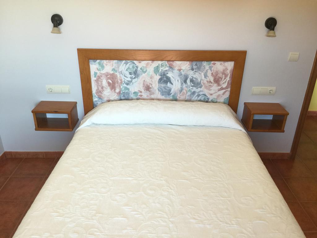 Alojamiento En Entorno Rural Los Trobos Villar de Otero Εξωτερικό φωτογραφία
