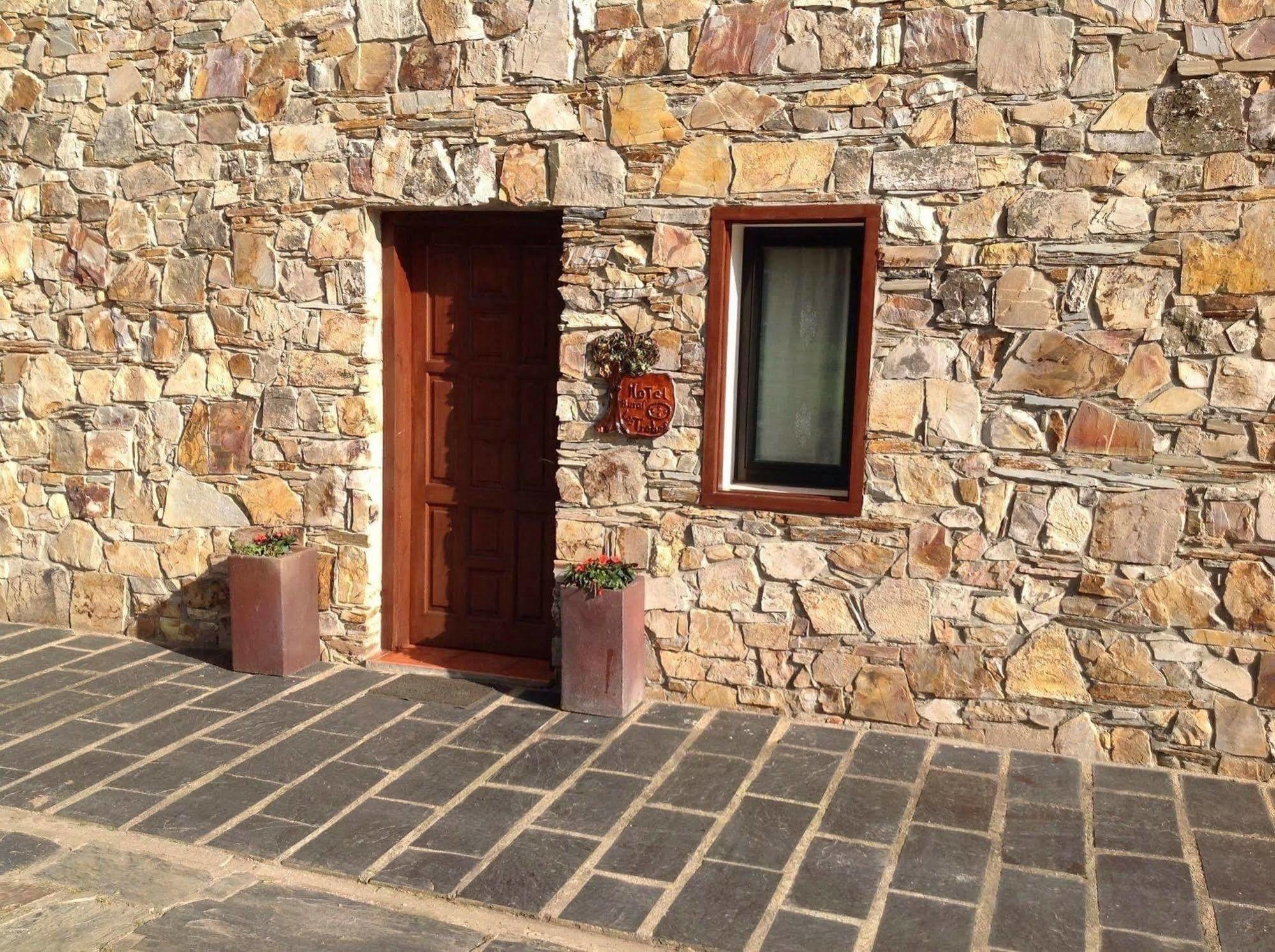 Alojamiento En Entorno Rural Los Trobos Villar de Otero Εξωτερικό φωτογραφία